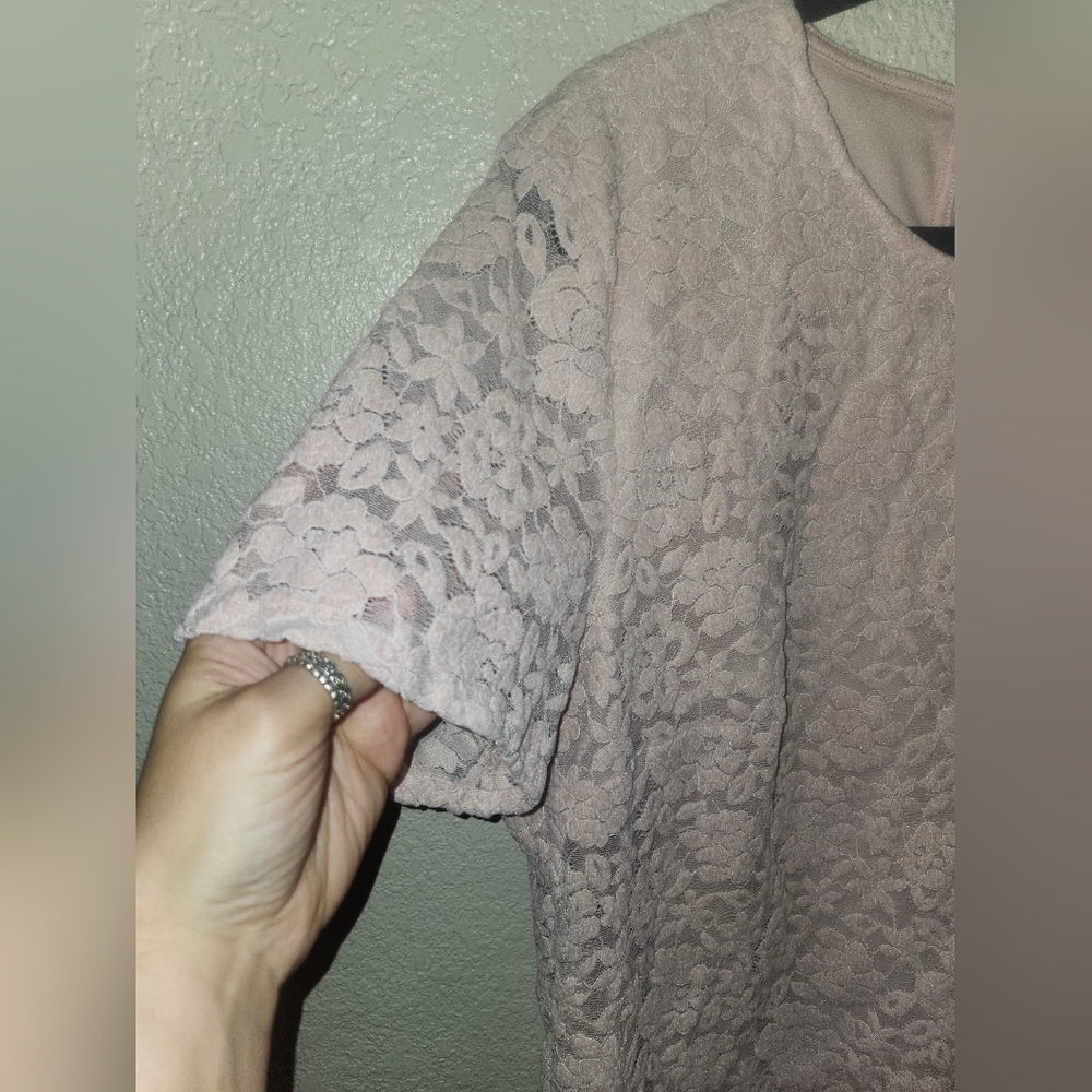 🩷EUC Teddi🧸 Rose🌹 " Lacy🌸 Keyhole Detail Lined Lace Top" Light Pink🩷 Sz XXL - Picture 6 of 12
